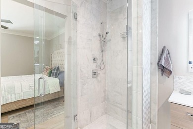 Exquisitely renovated 4BR/3.5BA home with bonus room in Reynolds - photo 30