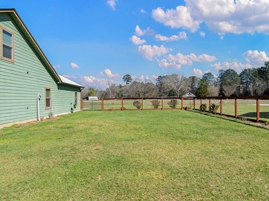 Welcome to your like-new 2023-built home! This pristine - photo 33