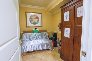 2555 West Street, Brooklyn, NY - Luxury 6-Bedroom Home with - photo 35