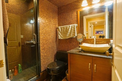 2555 West Street, Brooklyn, NY - Luxury 6-Bedroom Home with - photo 39