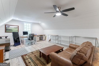Exquisitely renovated 4BR/3.5BA home with bonus room in Reynolds - photo 40