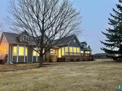 Prime executive office opportunity overlooking the 18th green in - photo 1