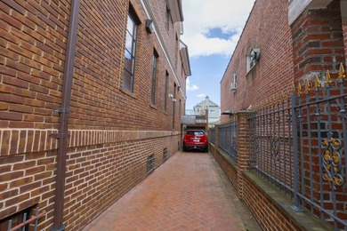 2555 West Street, Brooklyn, NY - Luxury 6-Bedroom Home with - photo 44