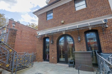 2555 West Street, Brooklyn, NY - Luxury 6-Bedroom Home with - photo 45