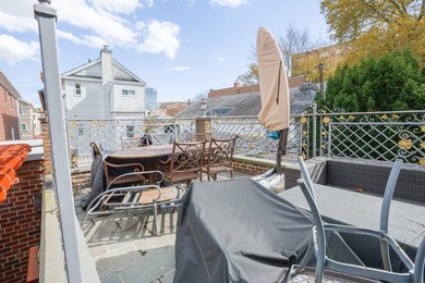 2555 West Street, Brooklyn, NY - Luxury 6-Bedroom Home with - photo 48