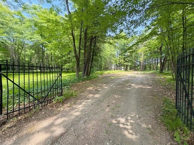 Welcome to this beautifully restored and remodeled PRE-INSPECTED - photo 3
