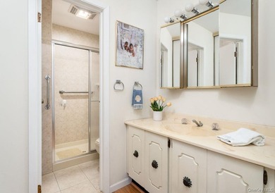 Welcome to easy living in this beautiful 3-bedroom, 2.5-bath - photo 11