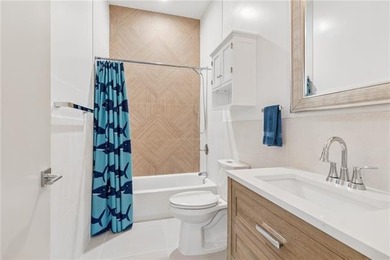Welcome to this beautifully maintained, newer construction home - photo 15