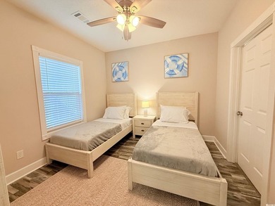 Fully Remodeled, First Floor, Corner End Unit with a Private One - photo 18
