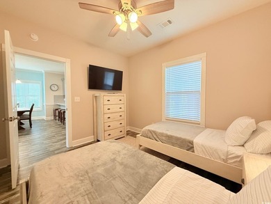 Fully Remodeled, First Floor, Corner End Unit with a Private One - photo 20