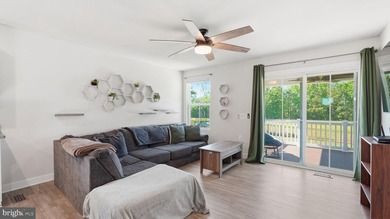 Enjoy easy living in the sought-after Pendleton golf course - photo 21
