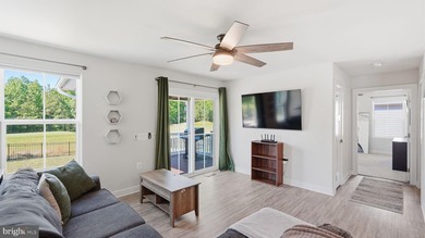 Enjoy easy living in the sought-after Pendleton golf course - photo 22