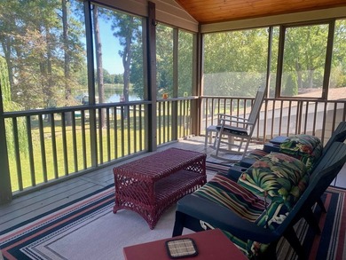 Immaculate waterfront house on protected Gardner Creek, 1/4 mile - photo 31