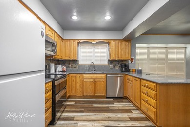Spacious Country Living in Highland Range Subdivision with - photo 8