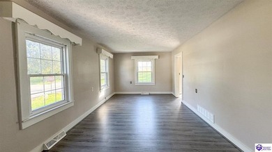 Charming 1945 home with modern updates and move-in ready! This - photo 5