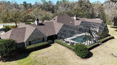Elegant Entertaining Estate in the Country Club of Ocala. Set on - photo 53