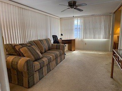 This 1974 RITZ home has 2 Bedrooms and 1.5 Baths and a bonus - photo 7
