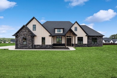 Lake Palestine Home For Sale in Bullard Texas