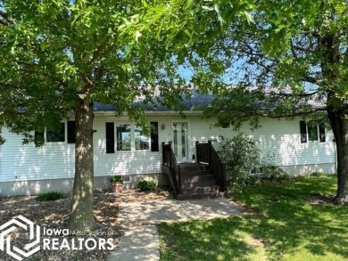 Rathbun Lake Home For Sale in Mystic Iowa