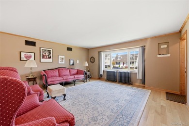 Welcome to this beautifully upgraded and meticulously maintained - photo 5