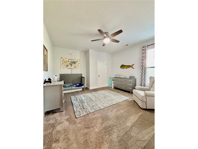 Sellers are offering a 1-year home warranty for added peace of - photo 23