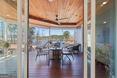 If the lake is calling your name - this is a home you'll - photo 27