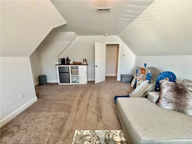 Sellers are offering a 1-year home warranty for added peace of - photo 32