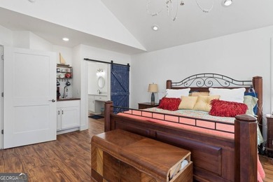 If the lake is calling your name - this is a home you'll - photo 37