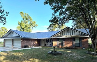 Toledo Bend Lake Home For Sale in Shelbyville Texas