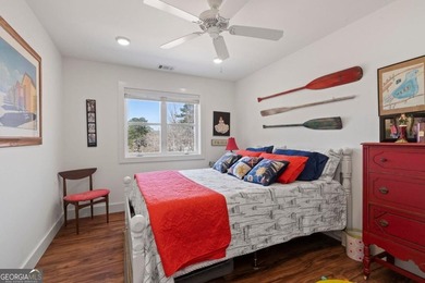 If the lake is calling your name - this is a home you'll - photo 46
