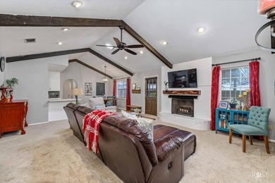 Welcome home to this spacious 3-bedroom, 2-bathroom residence - photo 10