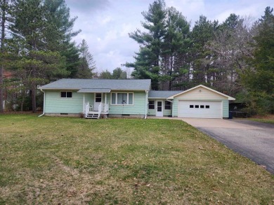 Wazeecha Lake Home For Sale in Wisconsin Rapids Wisconsin