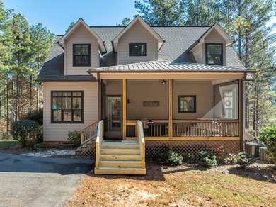 Stunning Craftsman Farmhouse in the Gated Community of Thirteen - photo 14