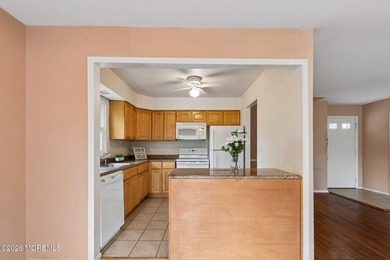 Welcome to this charming Canterbury model located in the - photo 17
