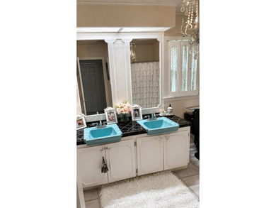 Welcome to luxury living at its finest. This stunning 5-bedroom - photo 17