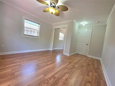 Under contract-accepting backup offers. Welcome to this - photo 22