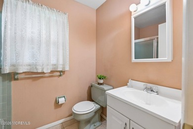 Welcome to this charming Canterbury model located in the - photo 22