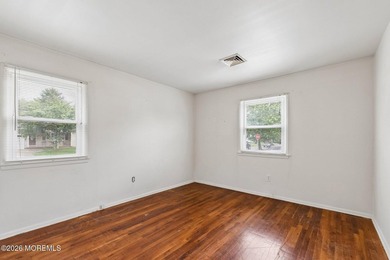Welcome to this charming Canterbury model located in the - photo 24