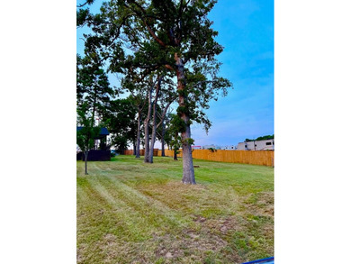 Price drop!!! Lakeview Gem w/ Private Lake Access (Lake - photo 9