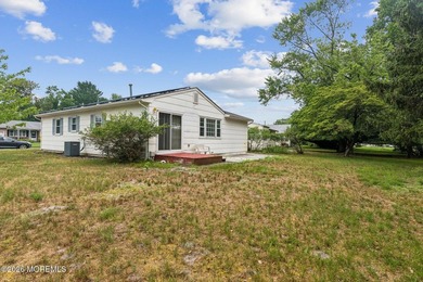 Welcome to this charming Canterbury model located in the - photo 30