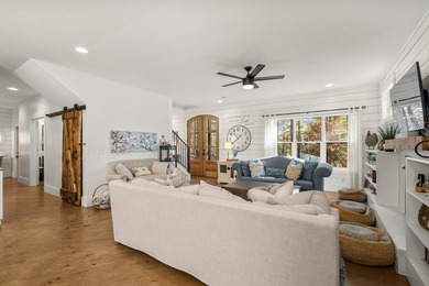 Stunning Craftsman Farmhouse in the Gated Community of Thirteen - photo 31