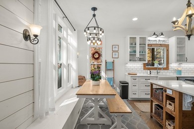 Stunning Craftsman Farmhouse in the Gated Community of Thirteen - photo 33