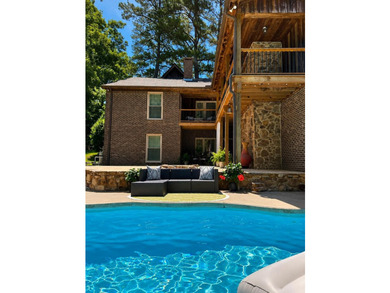 Welcome to luxury living at its finest. This stunning 5-bedroom - photo 33