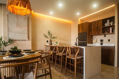 Discover this stunning penthouse residence at ALUX 33, a - photo 1