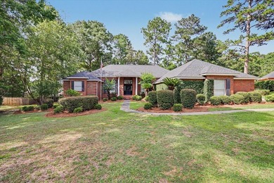 Beautiful all-brick home in sought-after Golden Eagle, featuring - photo 2