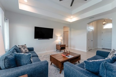 17 Valdarama is an exquisite 3 bedroom, 2 bath Golf Villa in the - photo 9