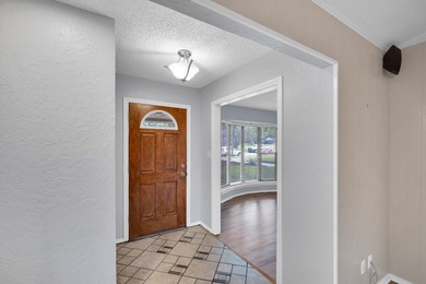 This 3 bedroom, 2 full bath home has so much to offer in an - photo 6
