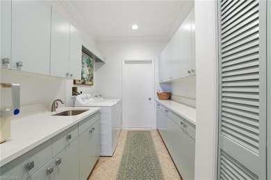 A peaceful and private setting, complete with panoramic Lake and - photo 35