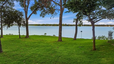 Welcome to one of Eagle Mountain Lake's most extraordinary - photo 38