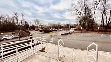 Investment Opportunity | Medical Office Condo Tenant-occupied